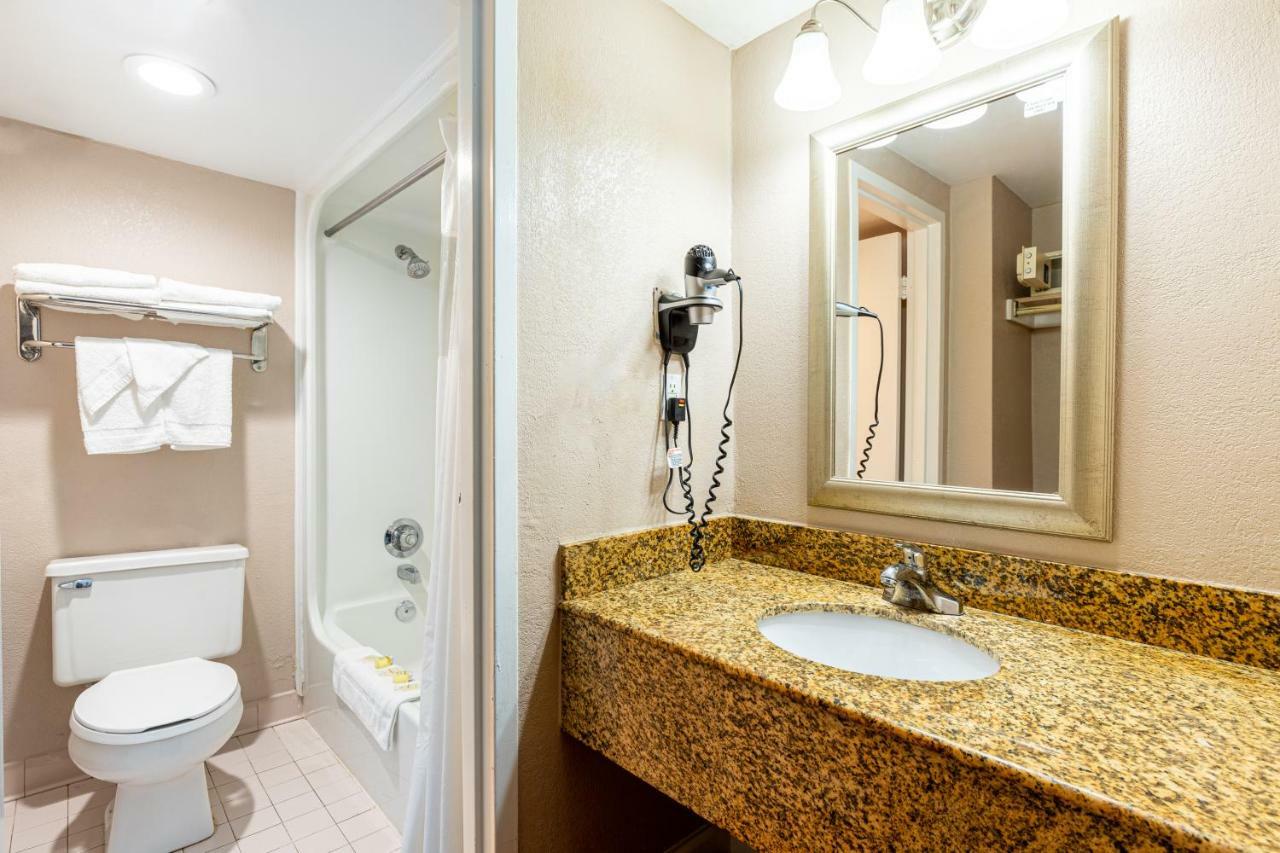 Sundial Inn Virginia Beach Dış mekan fotoğraf